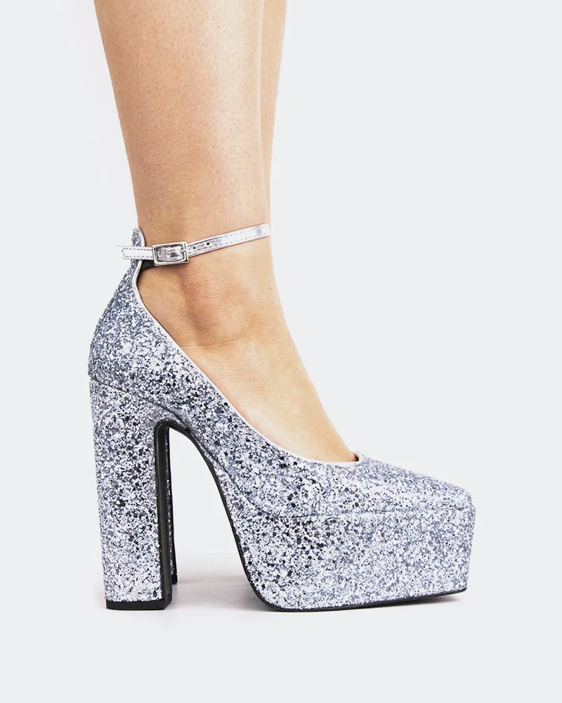 Zetta Silver Glitter sold by L'Intervalle