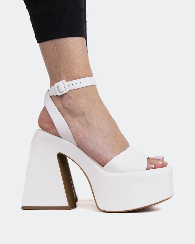 Scorpios White Leather sold by L'Intervalle