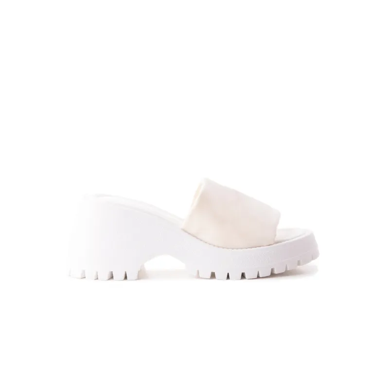 Batisti White Lycra sold by L'Intervalle