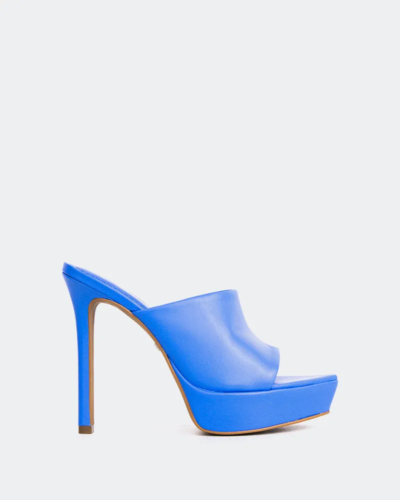 Paraga Blue Leather sold by L'Intervalle