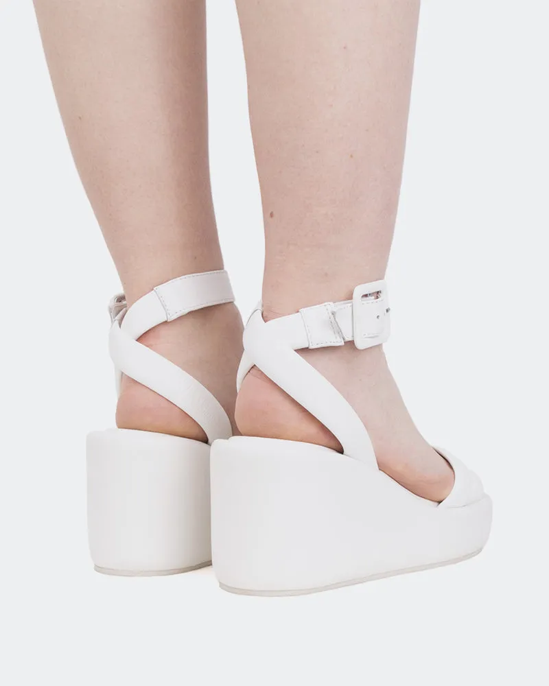 Geralda White Leather sold by L'Intervalle product image thumbnail 3