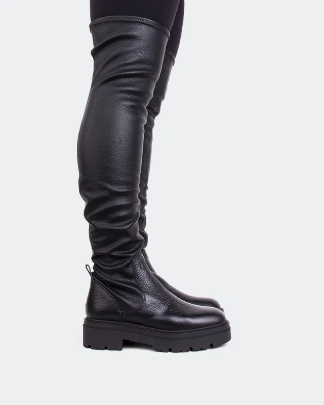 Apulia Black Stretch sold by L'Intervalle