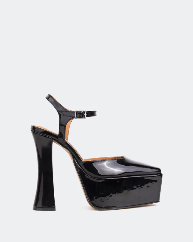 Wang Black Patent/Verni Noir sold by L'Intervalle