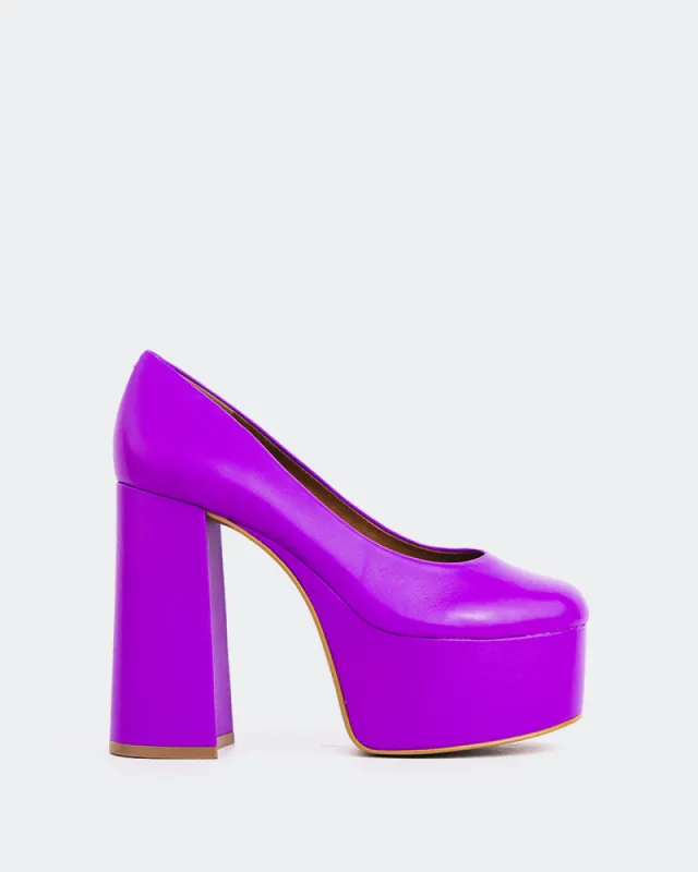 Serenity Violet Leather sold by L'Intervalle