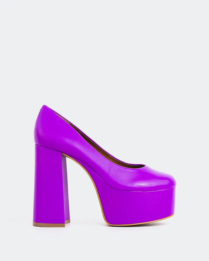 Serenity Violet Leather sold by L'Intervalle