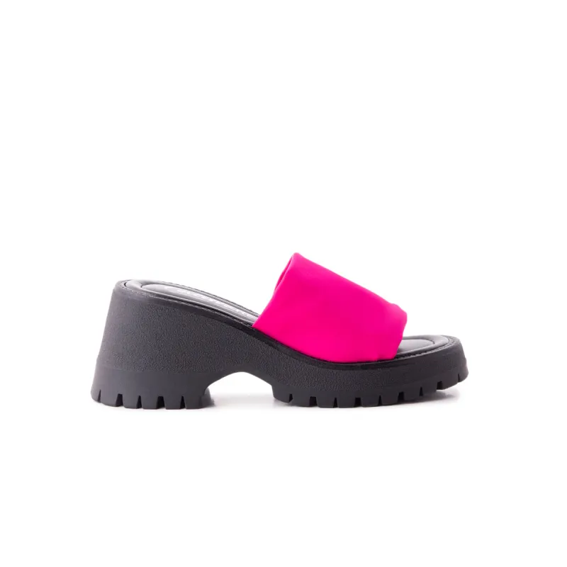 Batisti Fuchsia Lycra sold by L'Intervalle