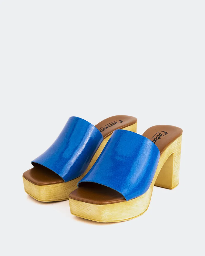 Snicker Blue Leather sold by L'Intervalle product image thumbnail 2