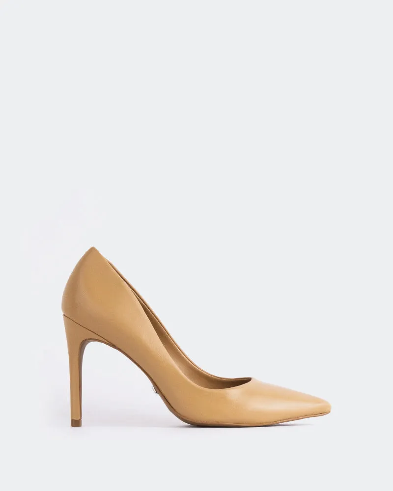 Love Camel Leather sold by L'Intervalle