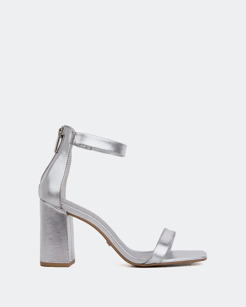 Clarita Silver Metal sold by L'Intervalle