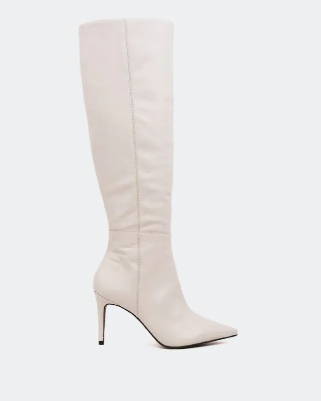 Bushra Off White Leather sold by L'Intervalle