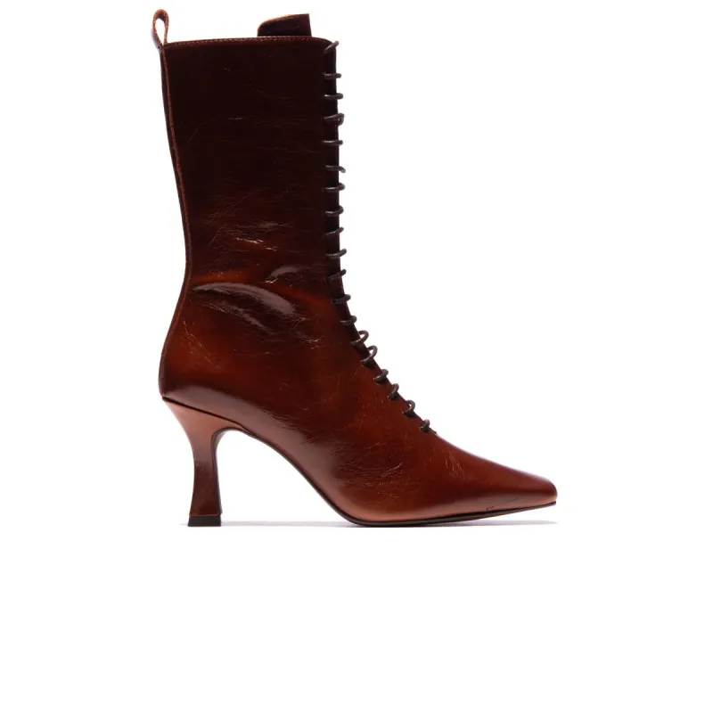 Armidale, Chestnut Leather sold by L'Intervalle