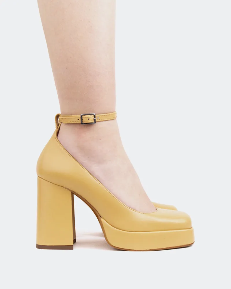 Mash, Camel Leather/Cuir Chameau sold by L'Intervalle