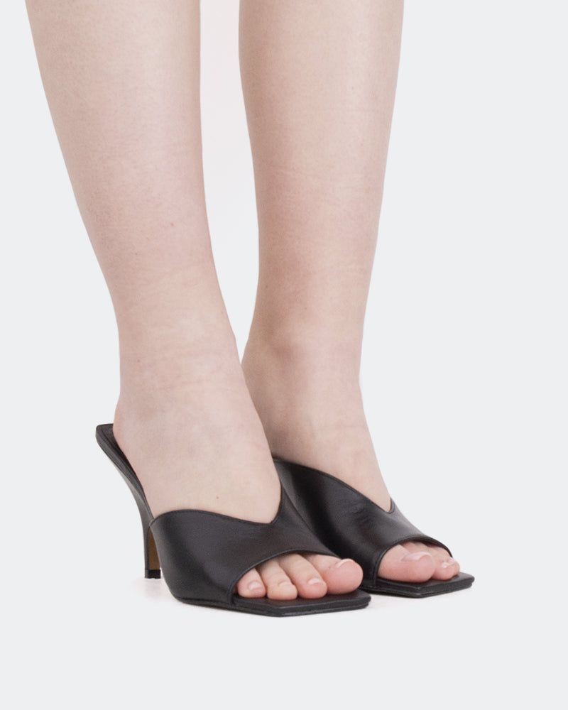 Caviana, Black Leather/Cuir Noir sold by L'Intervalle product image thumbnail 2