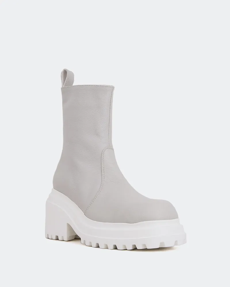 Ike Off White Leather sold by L'Intervalle product image thumbnail 2