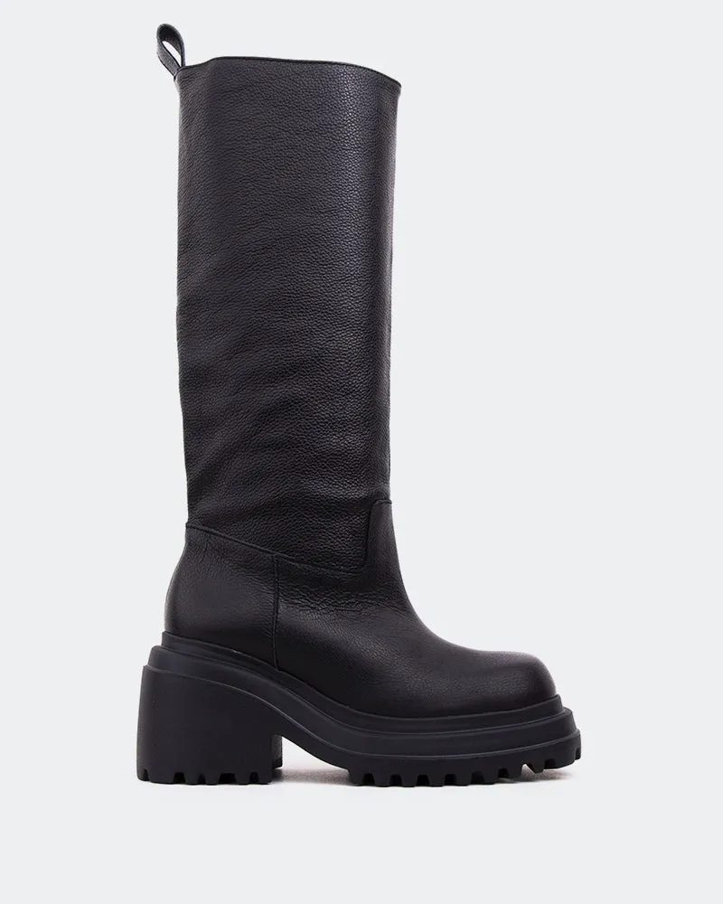 Fenton Black Leather sold by L'Intervalle