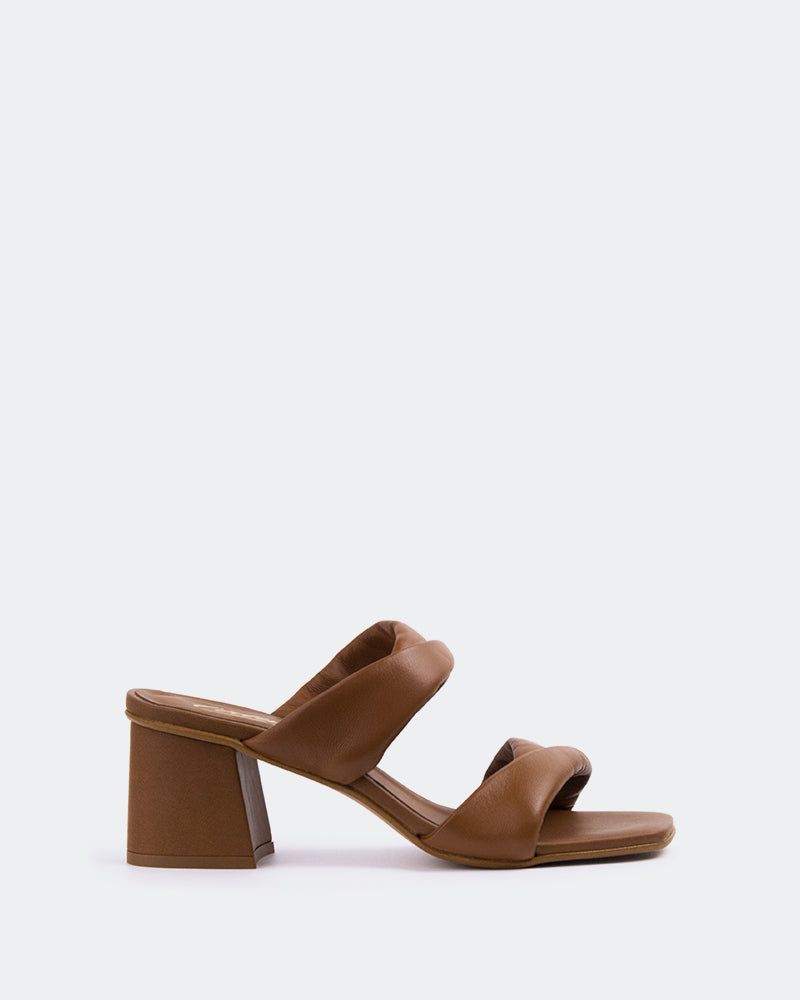 Busto Tan Leather sold by L'Intervalle