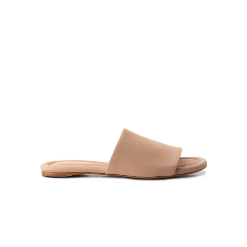Lupe Almond Nubuck sold by L'Intervalle