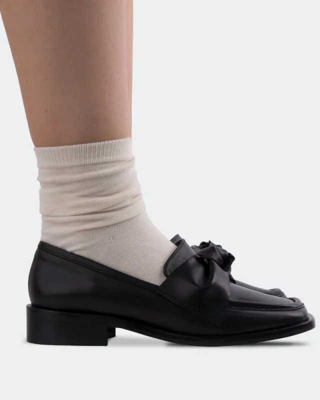 Lalin Black Leather sold by L'Intervalle