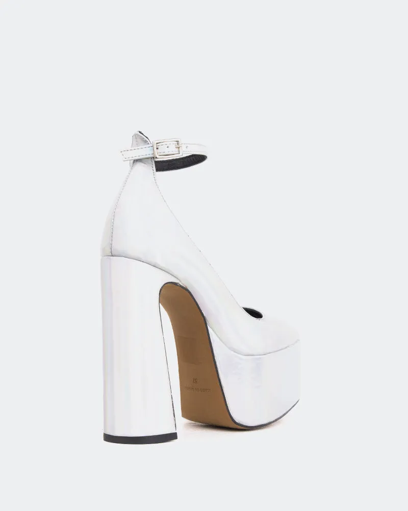 Adina Silver Mirror sold by L'Intervalle product image thumbnail 3