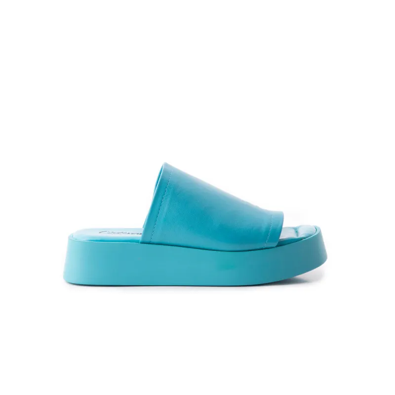 Dumpling Blue Leather sold by L'Intervalle