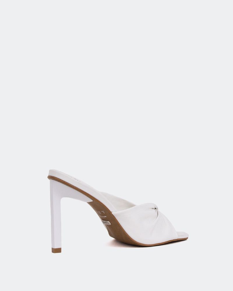 Paqueta, White Leather/Cuir Blanc sold by L'Intervalle product image thumbnail 3