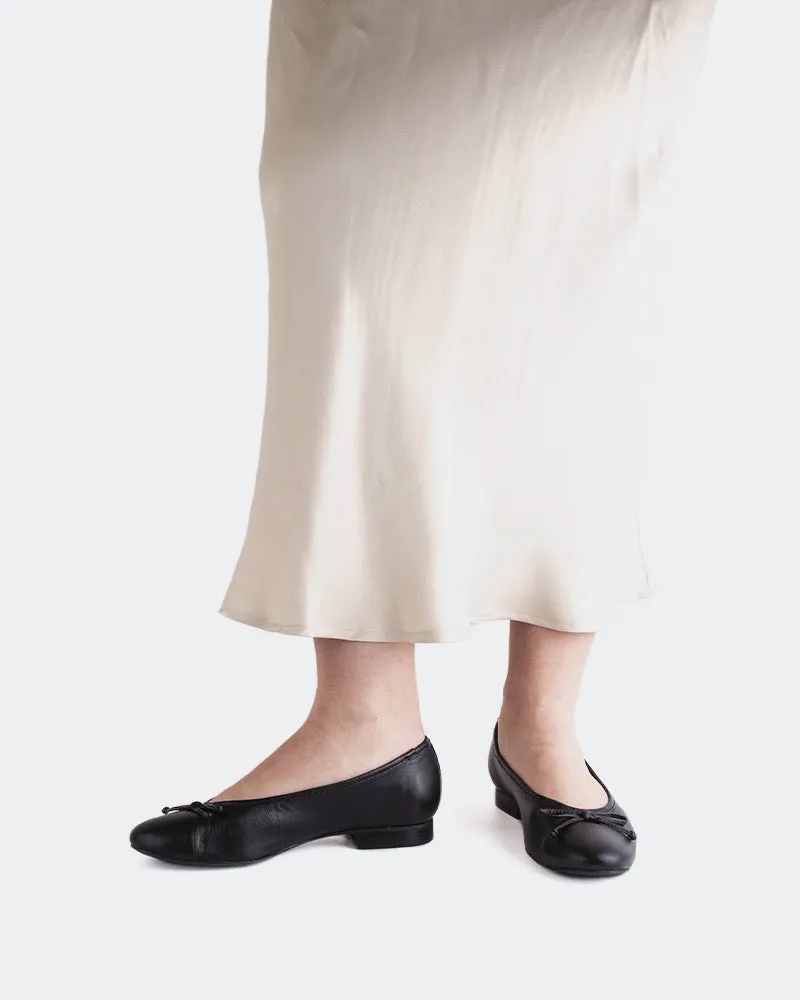 Alona Black Leather sold by L'Intervalle product image thumbnail 5