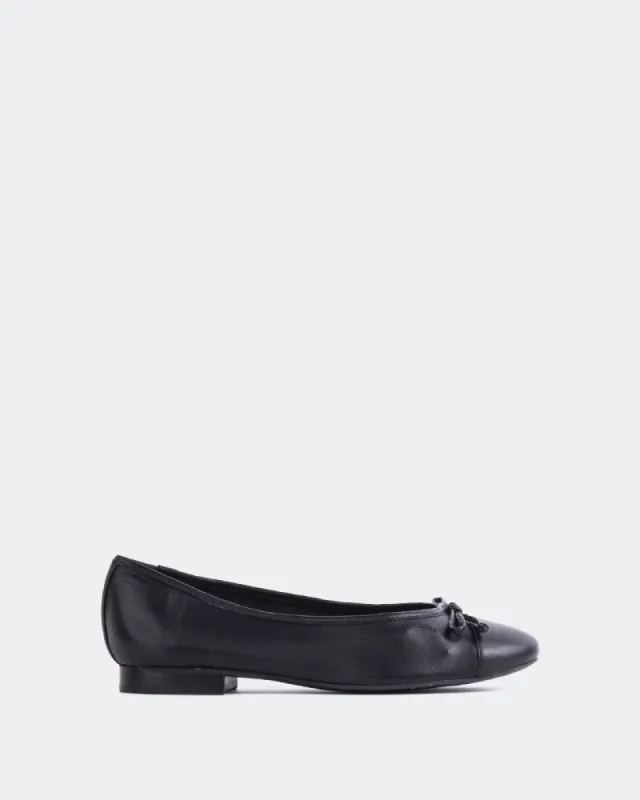 Alona Black Leather sold by L'Intervalle
