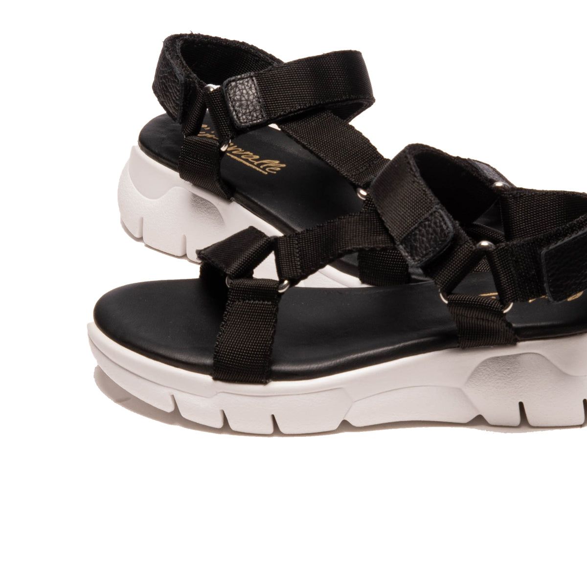 Chuki Black Leather sold by L'Intervalle product image thumbnail 5