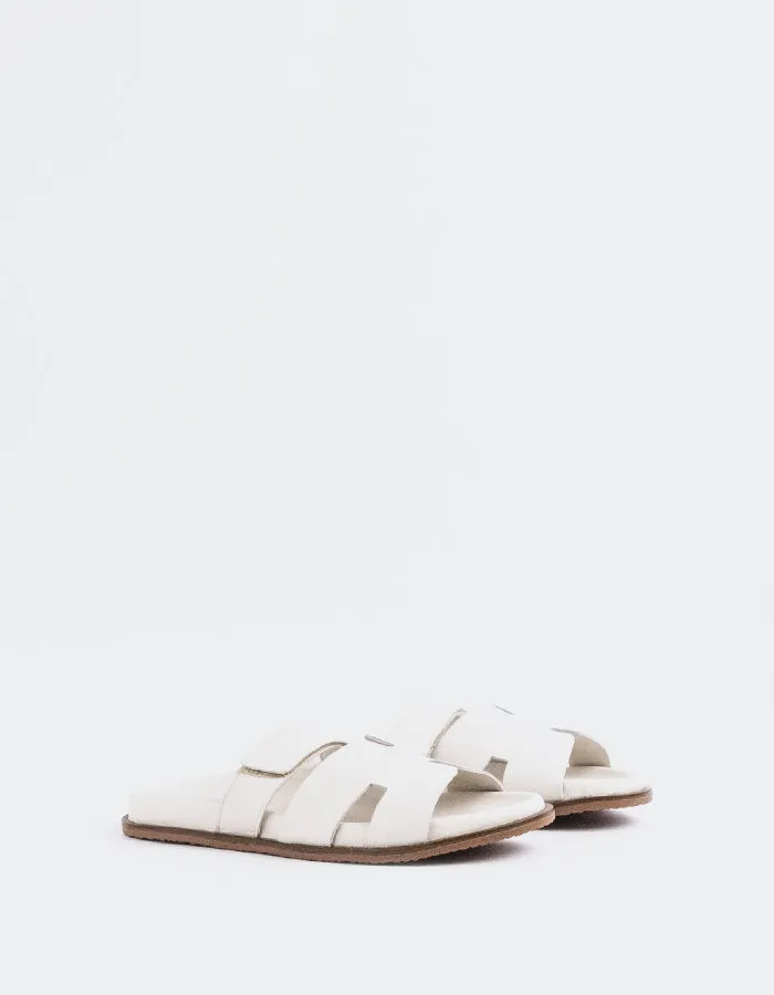 Gustave Ice Leather sold by L'Intervalle product image thumbnail 2