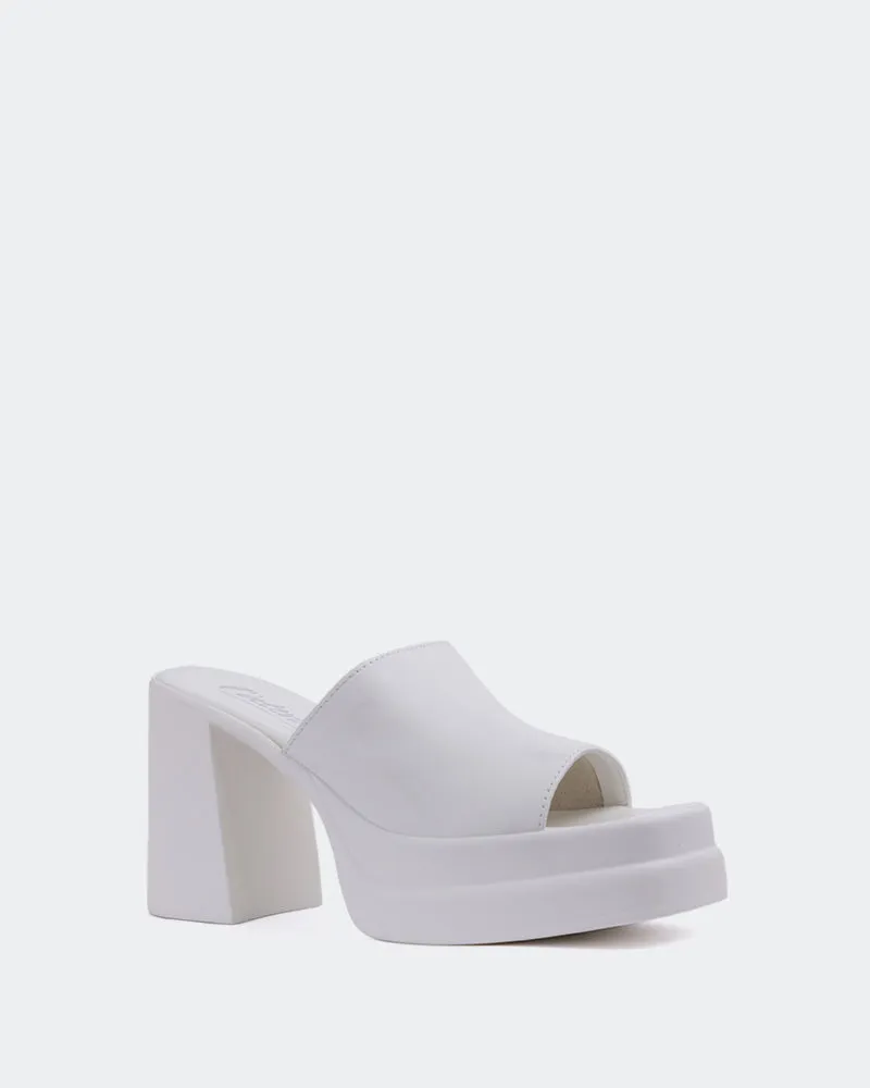 Aprilia White Leather sold by L'Intervalle product image thumbnail 2