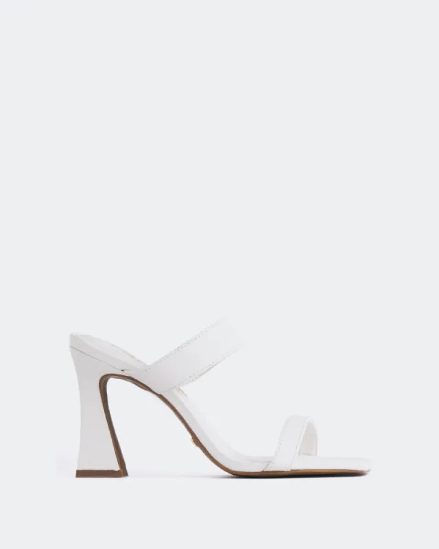 Ricarda White Leather sold by L'Intervalle