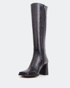 Elland Black Leather sold by L'Intervalle