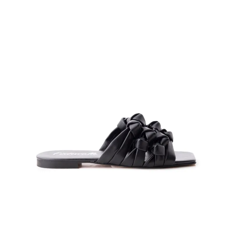 Sutri Black Polyurethane sold by L'Intervalle