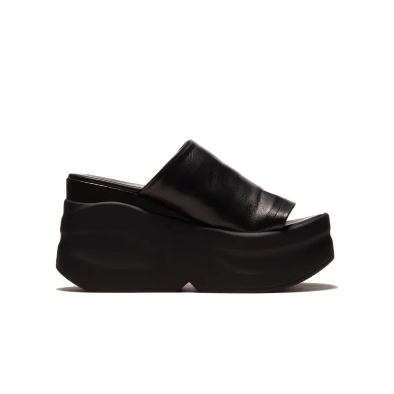 Cricket Black Leather sold by L'Intervalle
