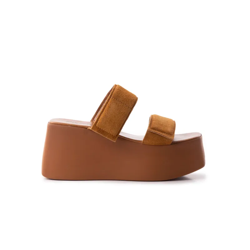 Amore Tan Leather sold by L'Intervalle