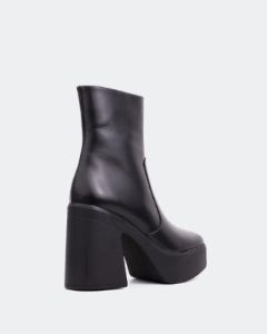 Bolzano Black Leather sold by L'Intervalle