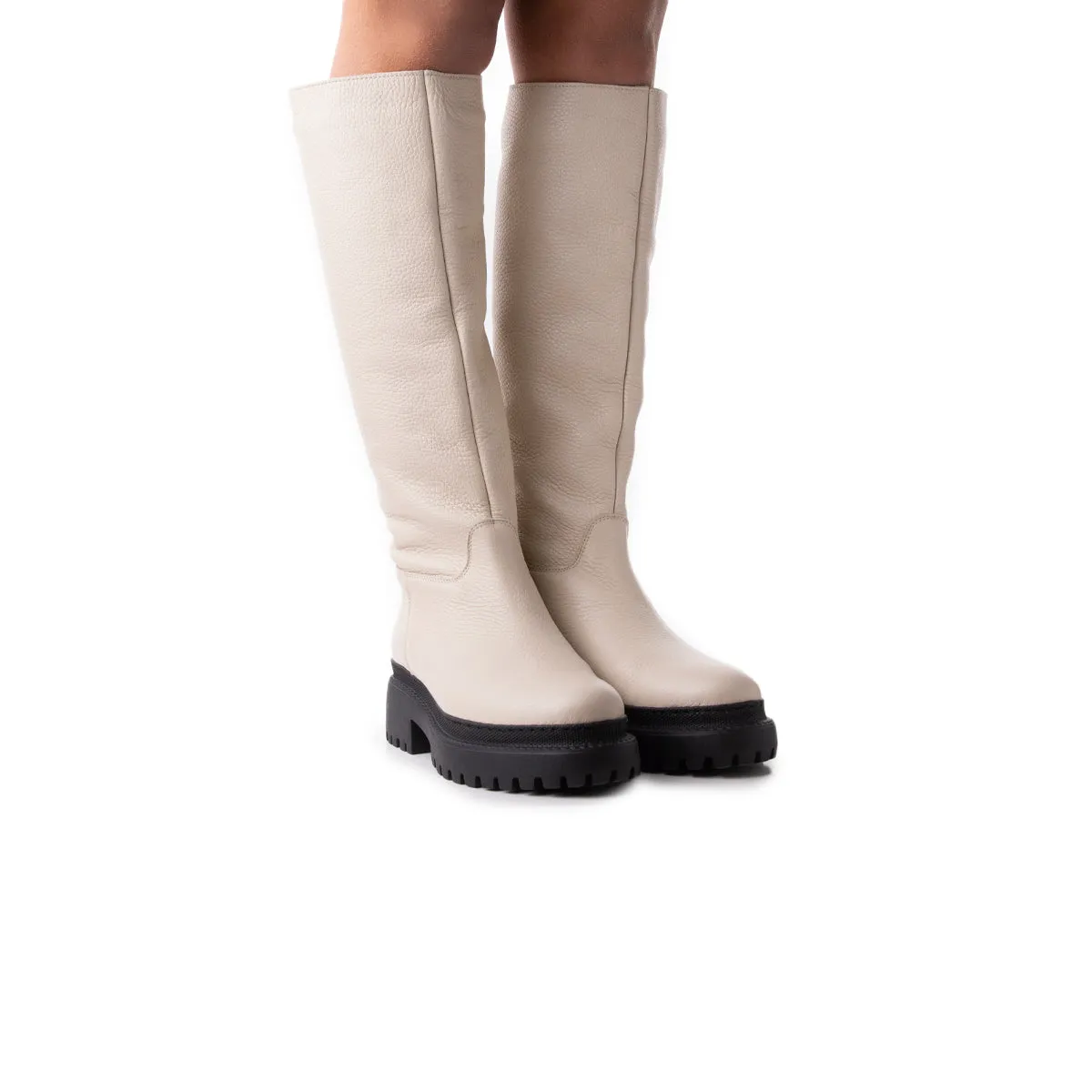 Tucsan Off White Leather sold by L'Intervalle product image thumbnail 2