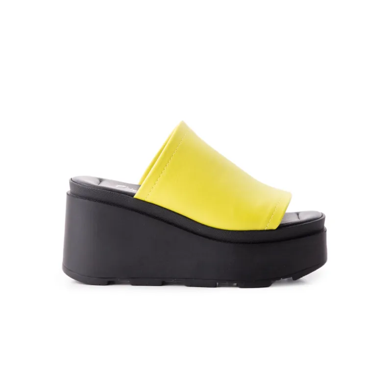 Bunny Yellow Leather sold by L'Intervalle