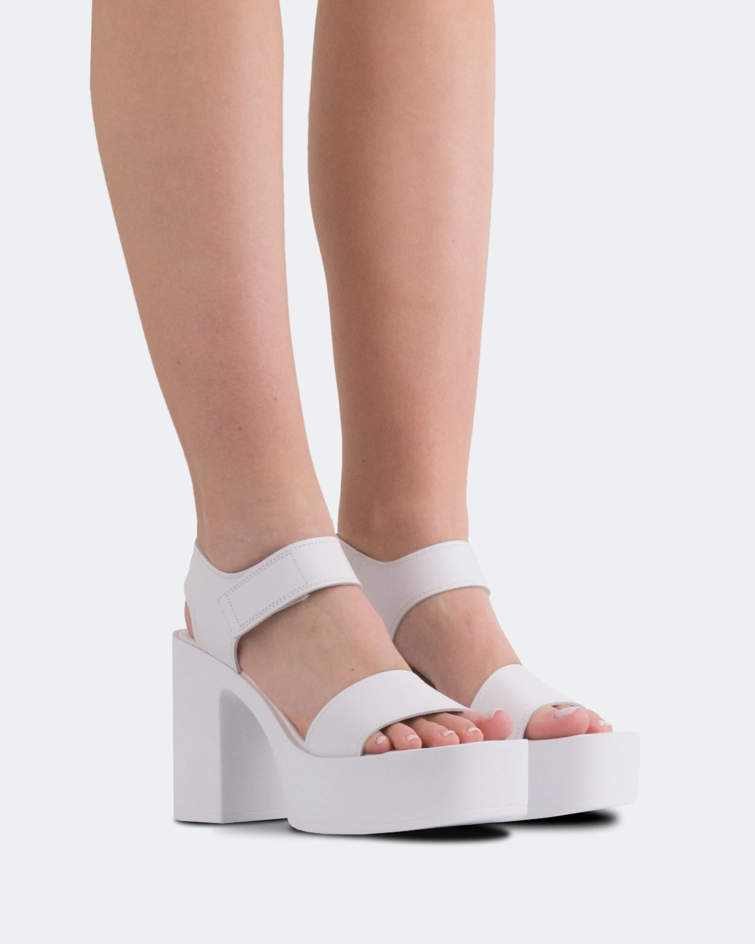 Amical White Leather sold by L'Intervalle product image thumbnail 3