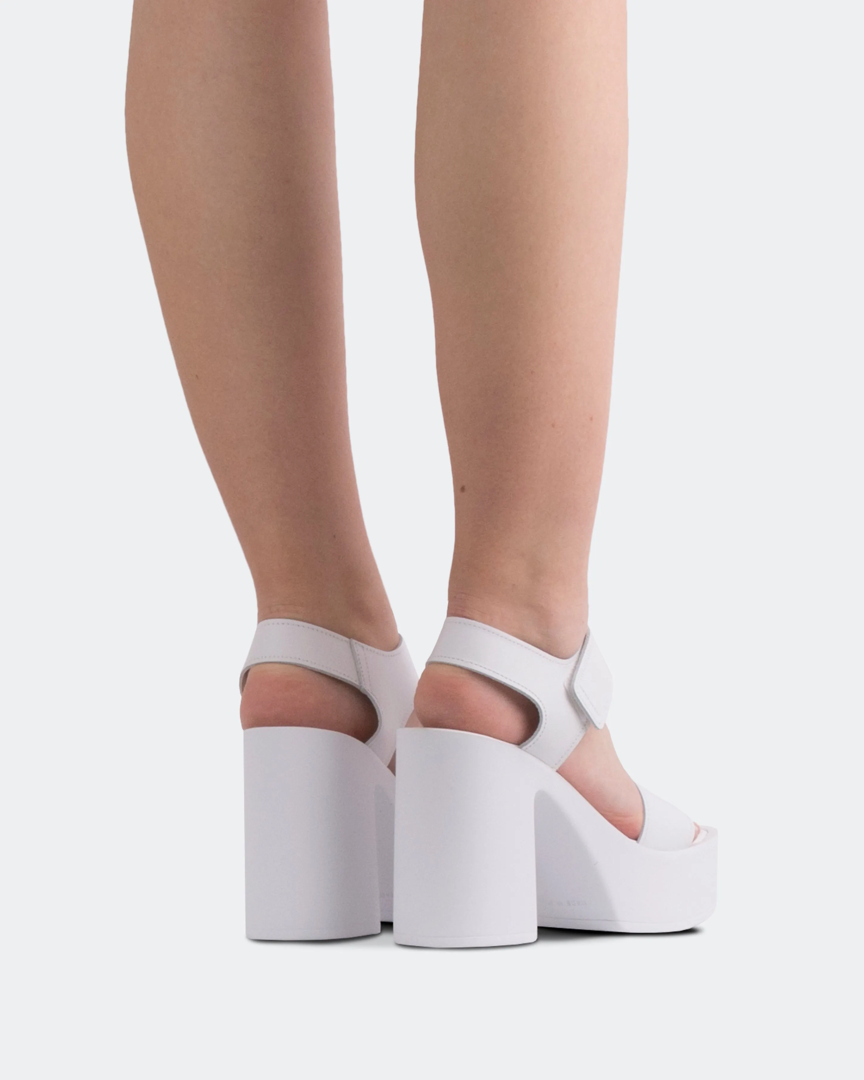 Amical White Leather sold by L'Intervalle product image thumbnail 4