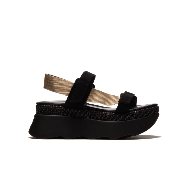 Petal Black Leather sold by L'Intervalle