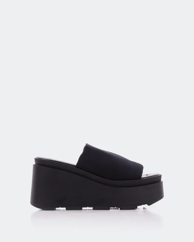 Cuddle Black Lycra sold by L'Intervalle