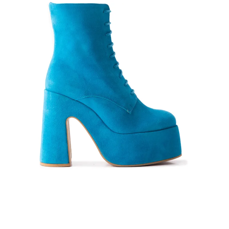 Mellow Blue Suede sold by L'Intervalle