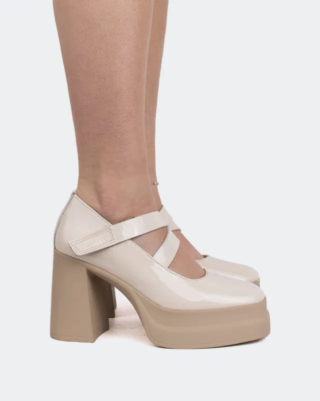 Babuino Off White Naplack sold by L'Intervalle