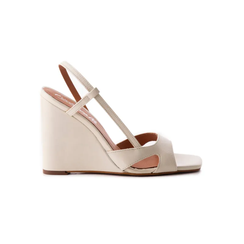 Loreto Off White Leather sold by L'Intervalle