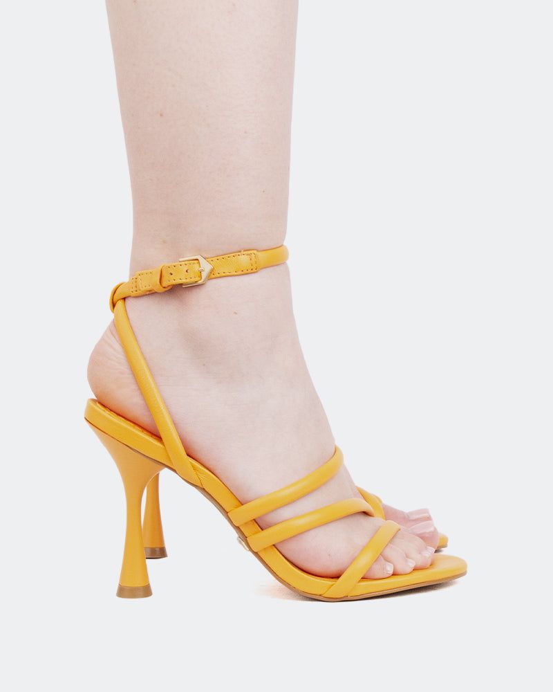 Barasti Orange Leather sold by L'Intervalle