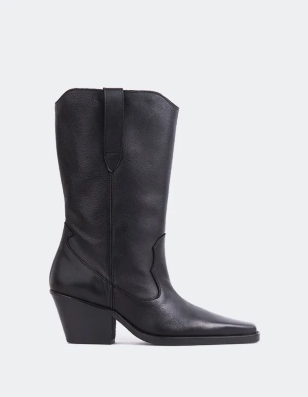 Lewisham Black Leather sold by L'Intervalle