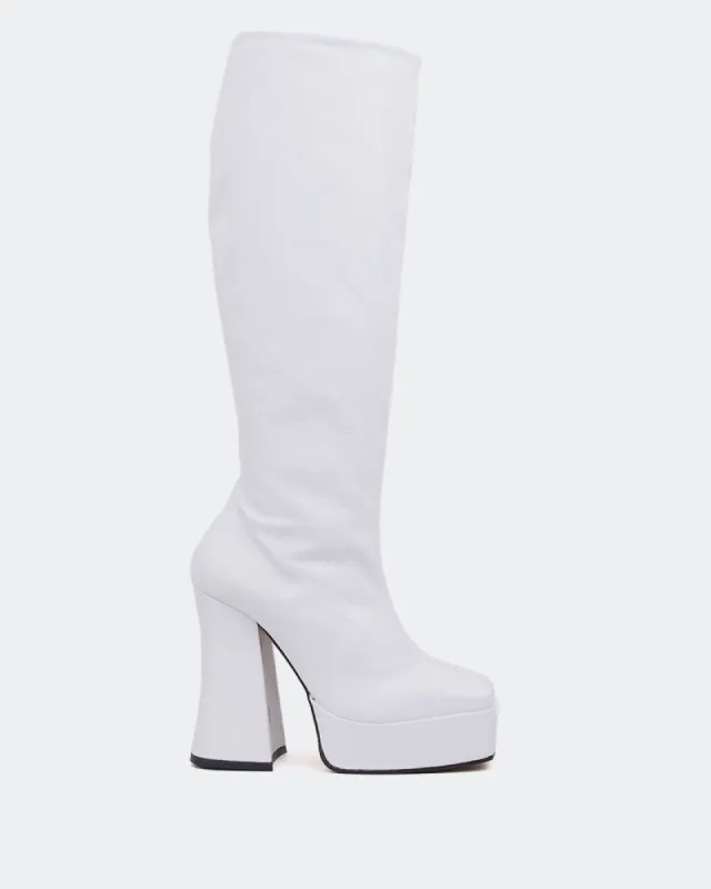 Mercural White Leather sold by L'Intervalle