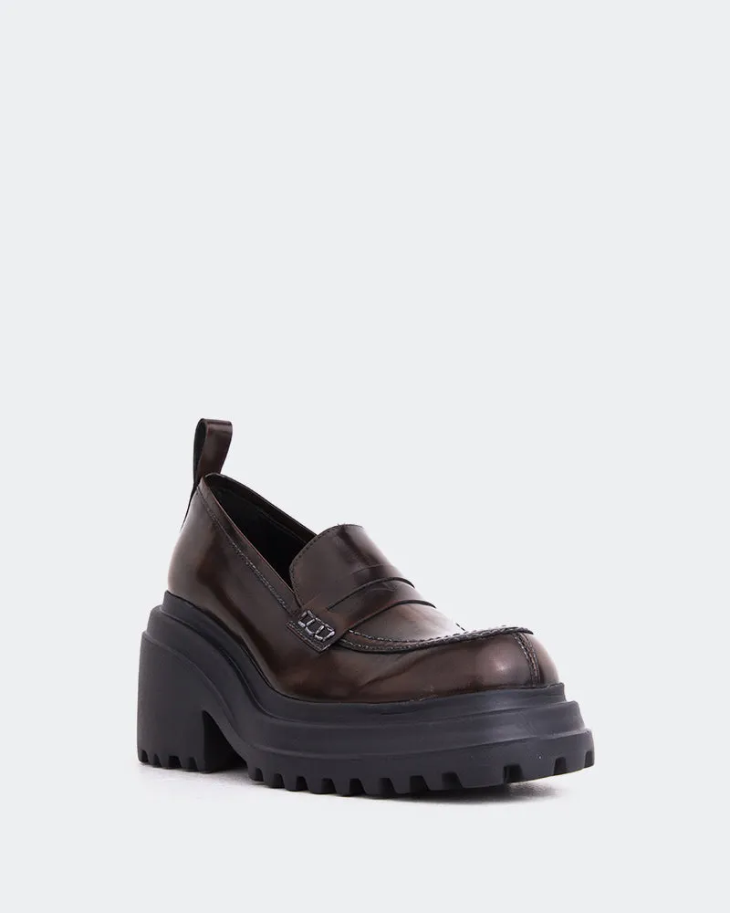 Legend Tan Leather sold by L'Intervalle product image thumbnail 2