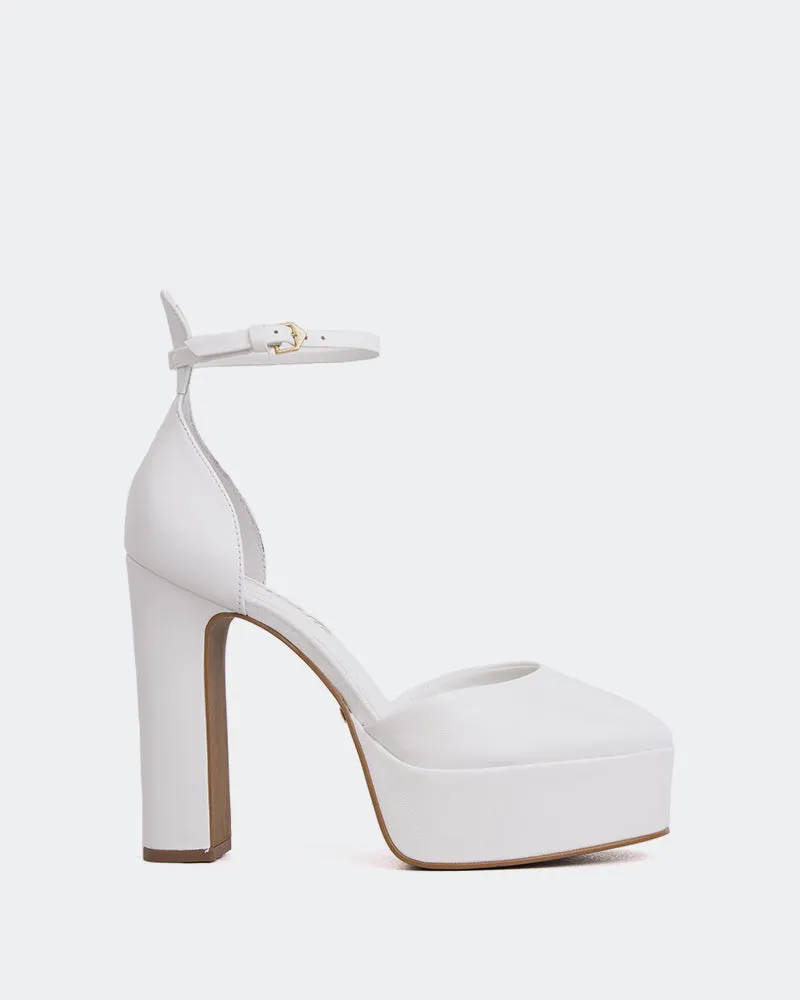 California White Leather sold by L'Intervalle